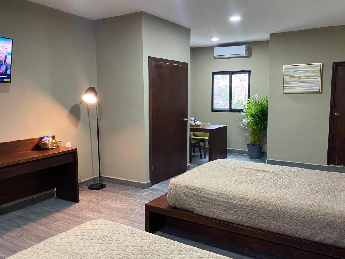 Huasteca Em Suites Ciudad Valles Esterno foto