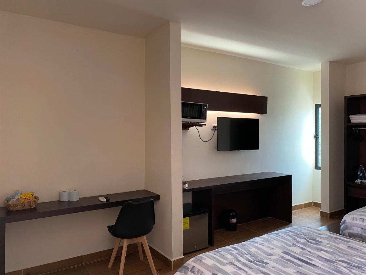 Huasteca Em Suites Ciudad Valles Esterno foto