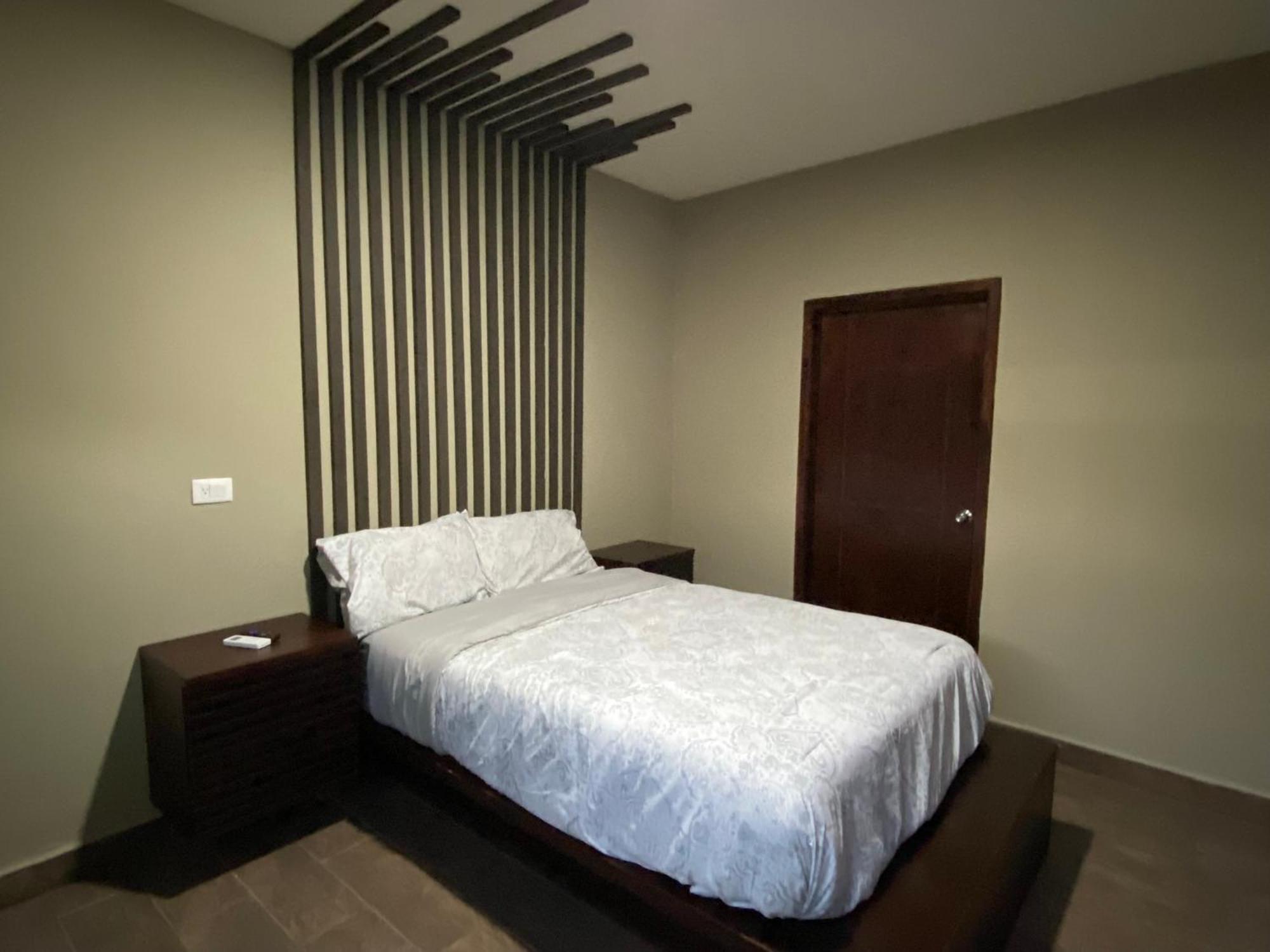 Huasteca Em Suites Ciudad Valles Esterno foto